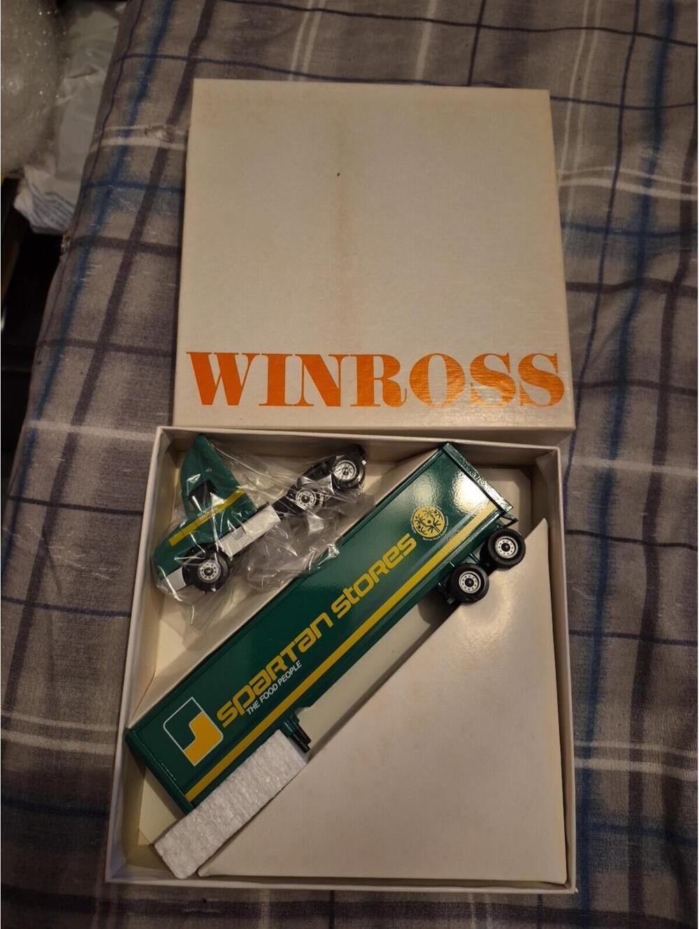 Winross Diecast Tractor & Trailer Spartan Stores